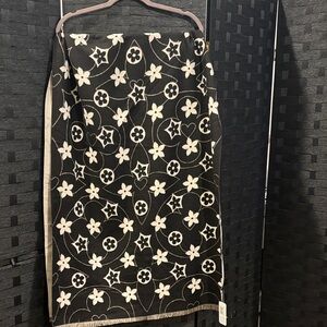 Floral Black and White Scarf